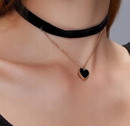  COLLANA GIROCOLLO, cuore nero, bellissima catena in velluto