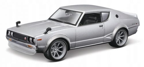  MAISTO NISSAN SKYLINE 2000GT-R KPGC110 ARGENTO 1:24 ASSEMBLABILE NUOVO MODELLO