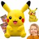  MASCOTTE PIKACHU Pikachu Pokemon GRANDE XL 40 cm + Carte Pokemon FIAMME OSSIDIANE 1 busta da 10 carte