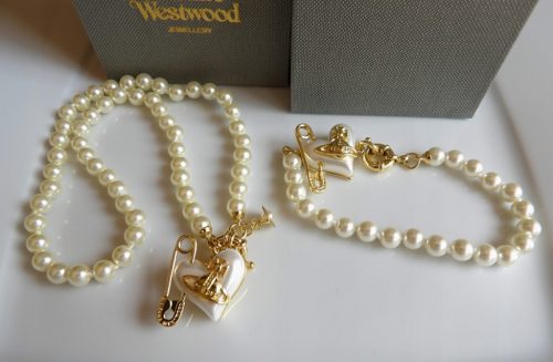  Collana e bracciale con set di perle Vivienne Westwood