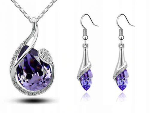  Parure in argento con mandorle viola