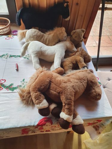  Cavallo di peluche, 6 animali imbalsamati, come da foto