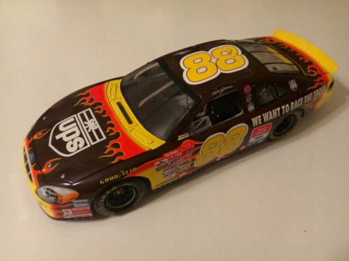  AZIONE 2001 DALE JARRETT #88 FORD TAURUS UPS NASCAR 1:18