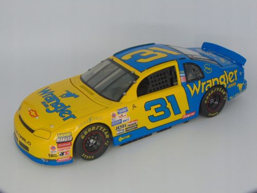  REVELL 1997 DALE EARNHARDT JR #31 CHEVROLET WRANGLER JEANS NASCAR 1:18