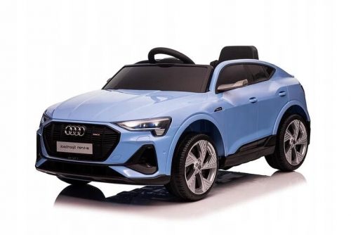  Veicolo a batteria AUDI Q4 e-tron sportback blu